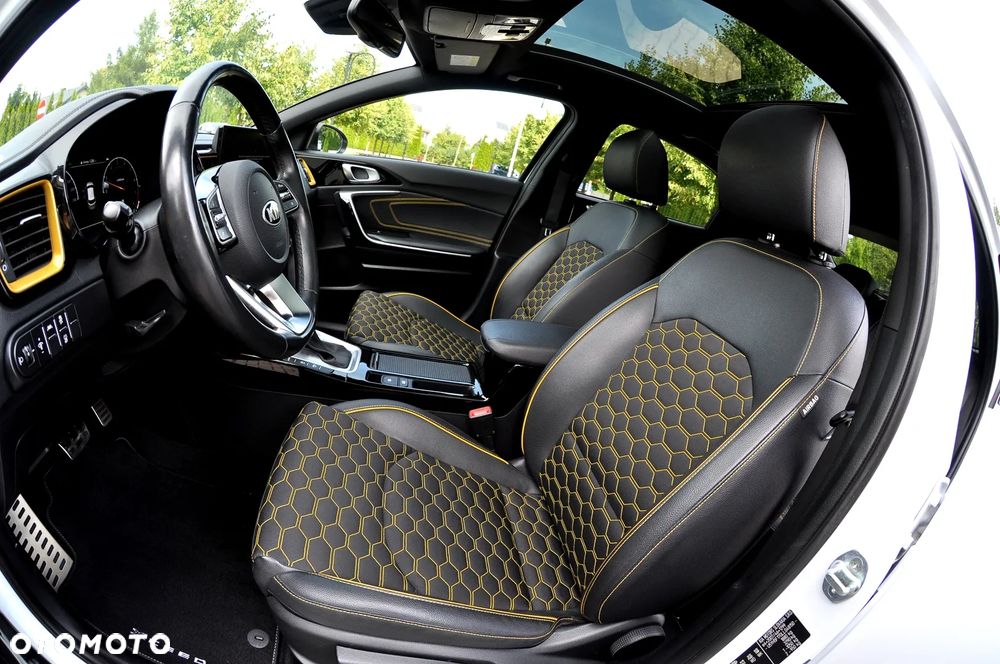 Kia XCeed 1.6 T-GDI OPF DCT7 PLATINUM - 22