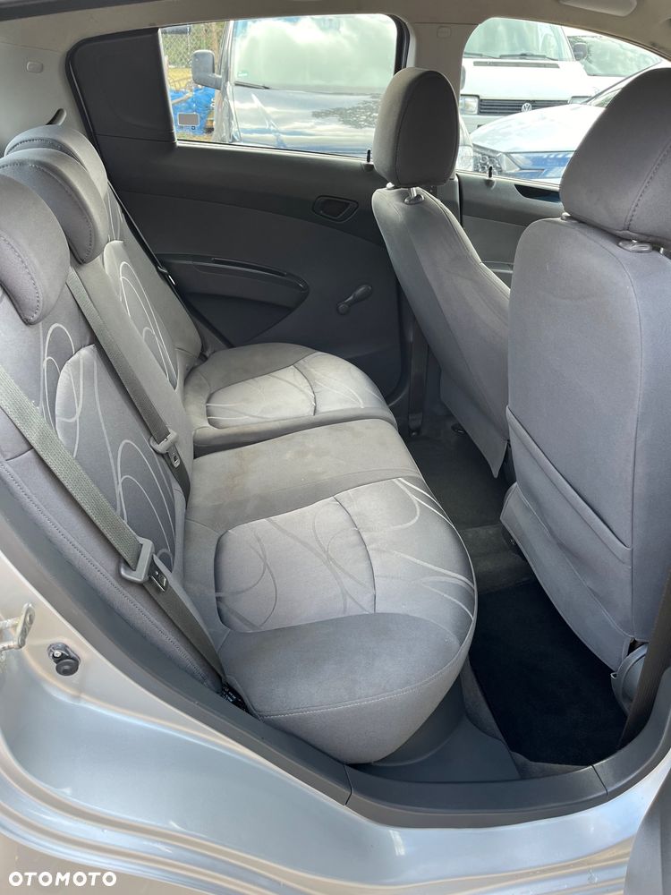 Chevrolet Spark 1.0 - 14