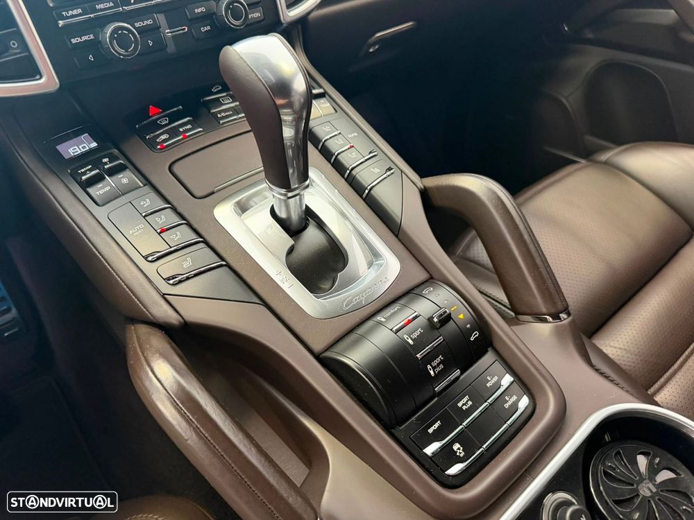 Porsche Cayenne S E-Hybrid Platinum Edition - 11