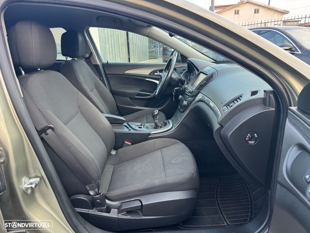 Opel Insignia 2.0 CDTI executive S/S - 33