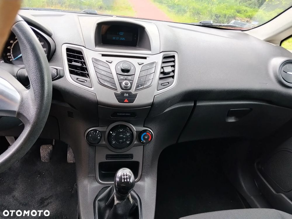 Ford Fiesta 1.25 Trend - 11