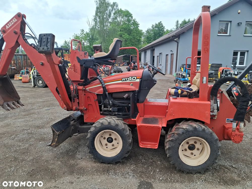 Koparka łańcuchowa Ditch Witch Rt 40 - 3