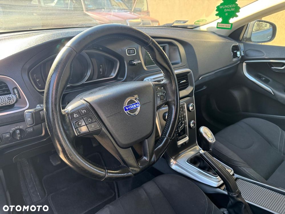 Volvo V40 D2 R-Design Kinetic - 22