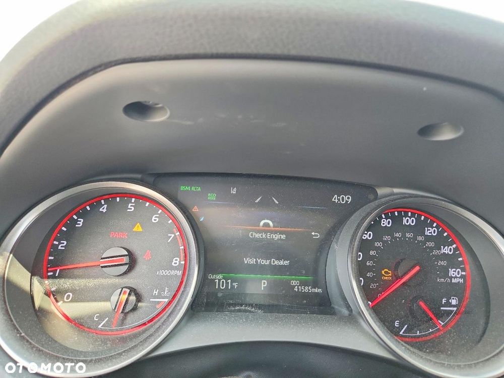 Toyota Camry - 10