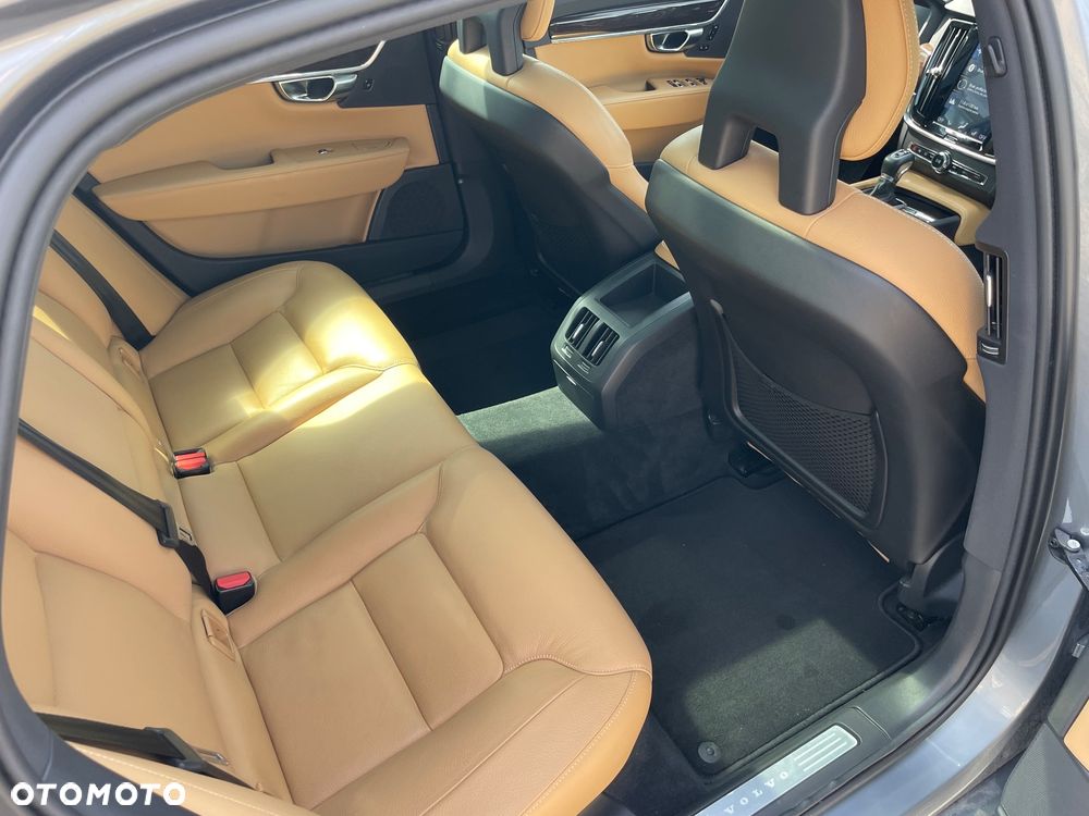 Volvo S90 T5 Geartronic Momentum - 21