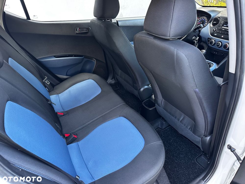 Hyundai i10 1.2 Fifa World Cup Edition - 24