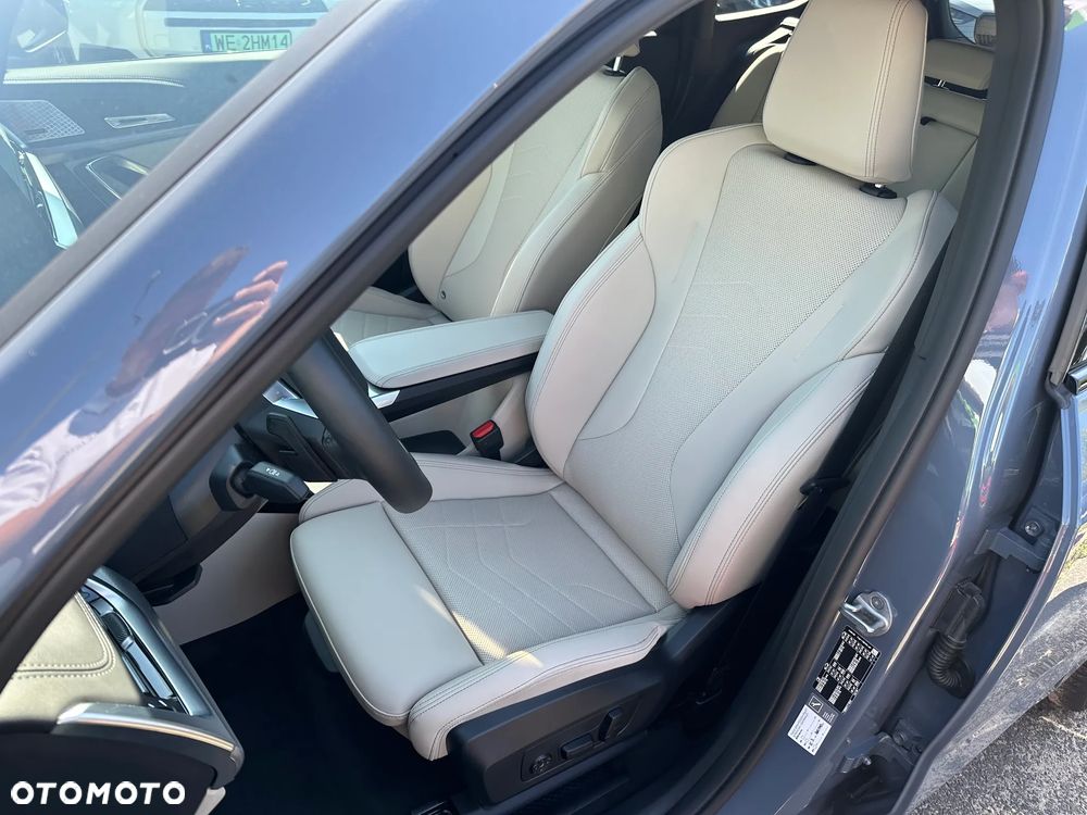 BMW X1 sDrive18d M Sport - 14