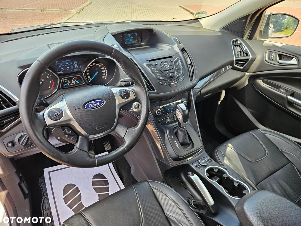 Ford Kuga - 10