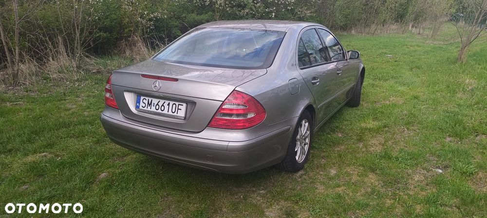 Mercedes-Benz Klasa E 200 Kompressor Classic - 2