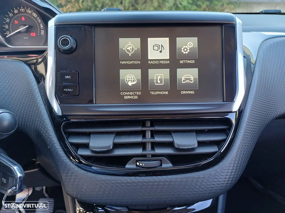 Peugeot 208 1.6 BlueHDi Style - 28