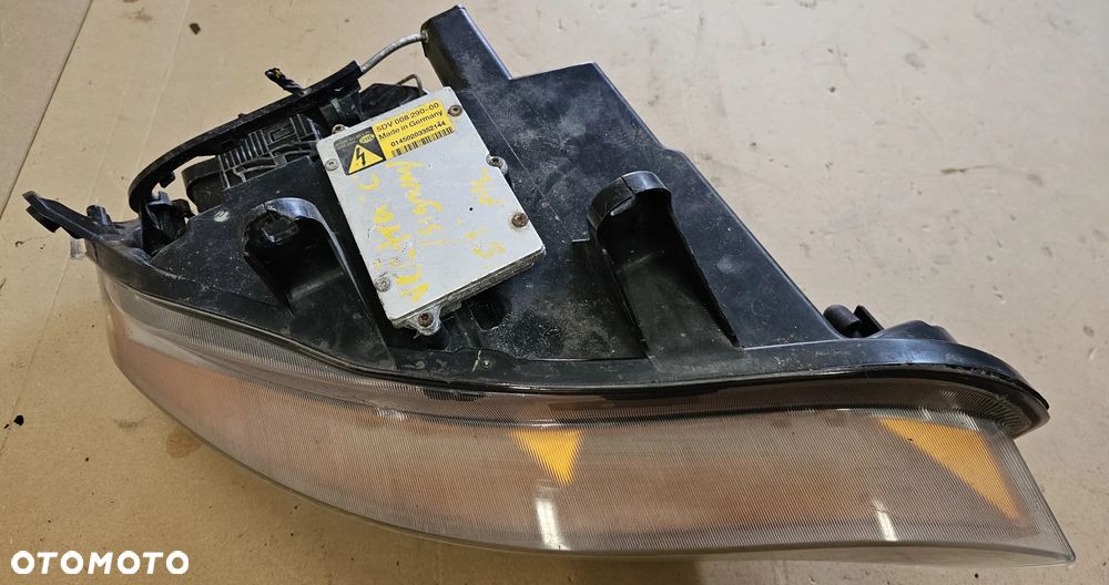 BMW Z4 E85 lampa przód przednia prawa  lewa xenon   EN - 7