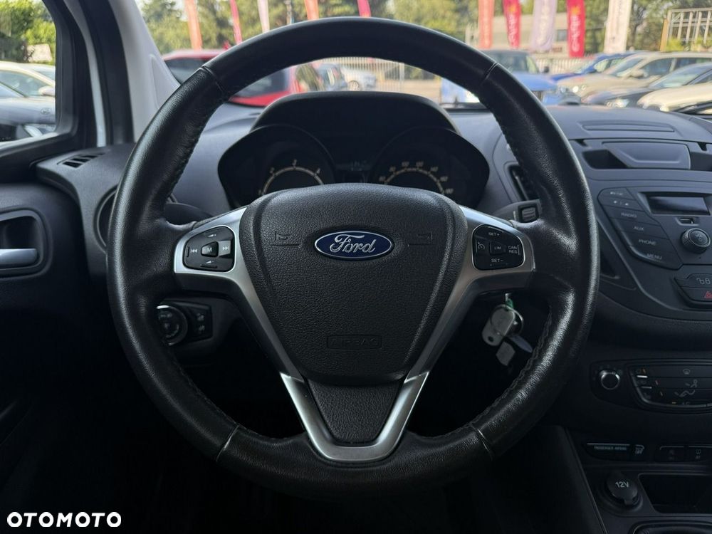 Ford Tourneo Courier - 15