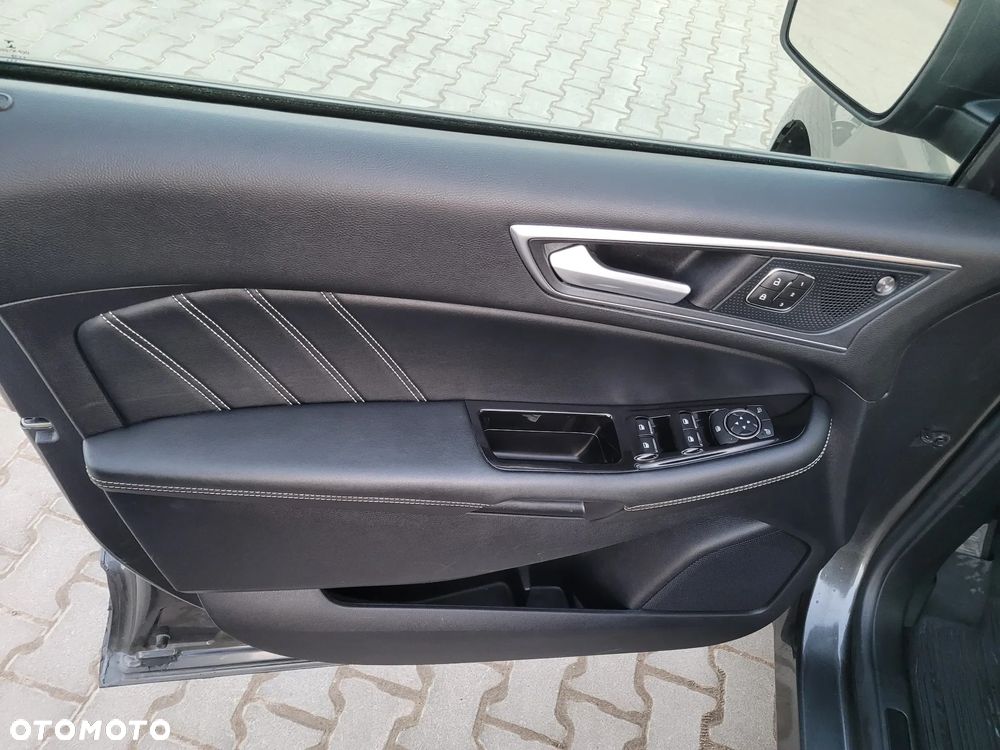 Ford Edge - 11
