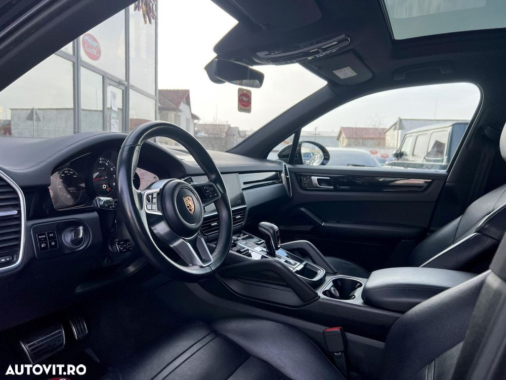Porsche Cayenne - 5