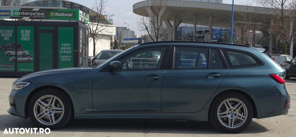 BMW Seria 3 330e Aut. Advantage - 23