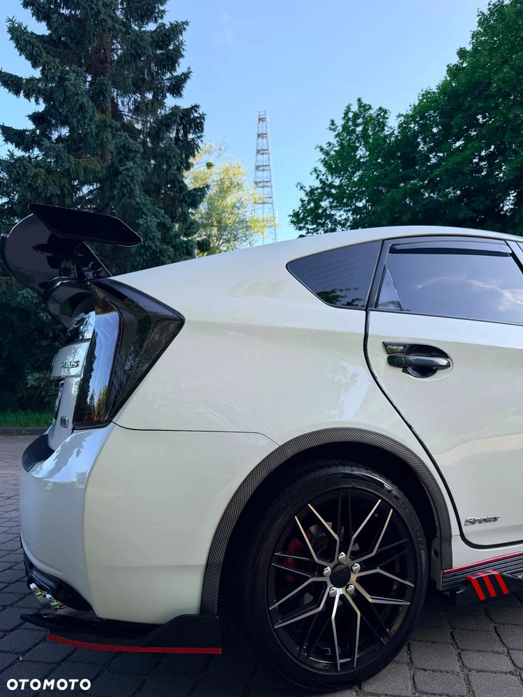 Toyota Prius 1.8 HSD Premium - 8