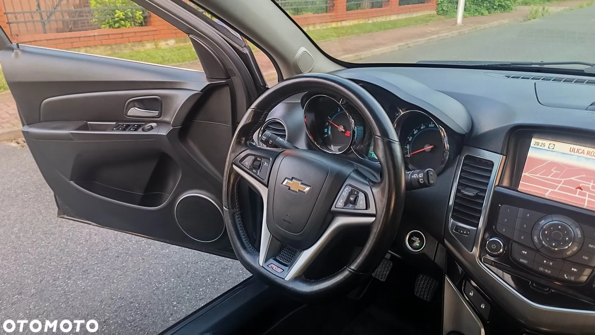 Chevrolet Cruze 2.0 D LTZ+ - 25