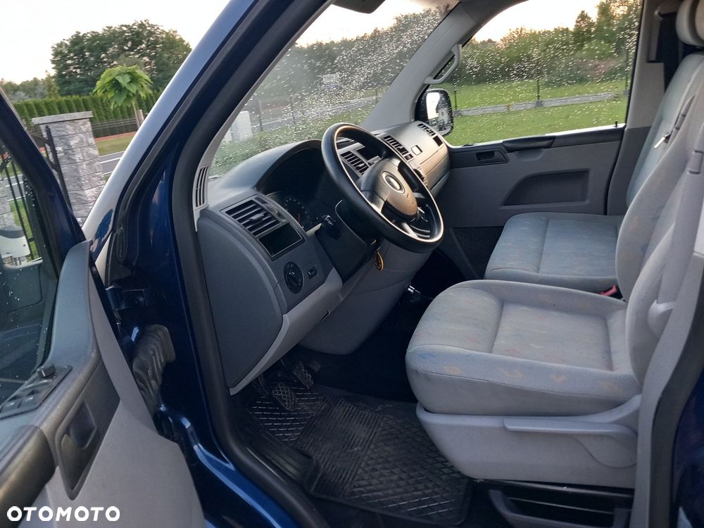 Volkswagen Transporter - 11