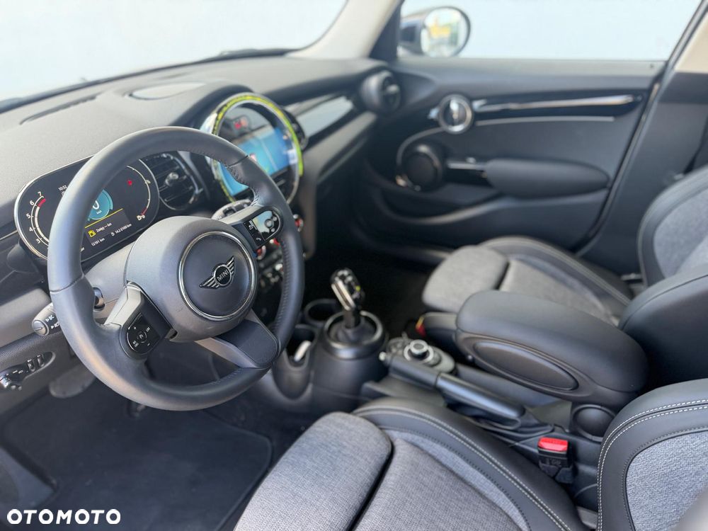 MINI Cooper Classic Trim - 6