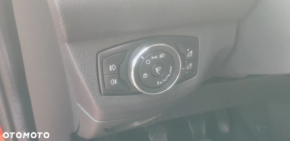 Ford Tourneo Courier - 20