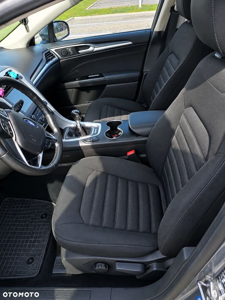 Ford Mondeo - 8