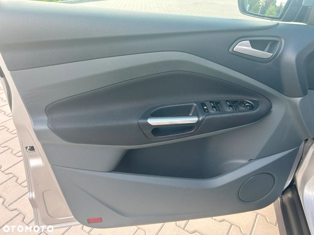 Ford C-MAX - 17