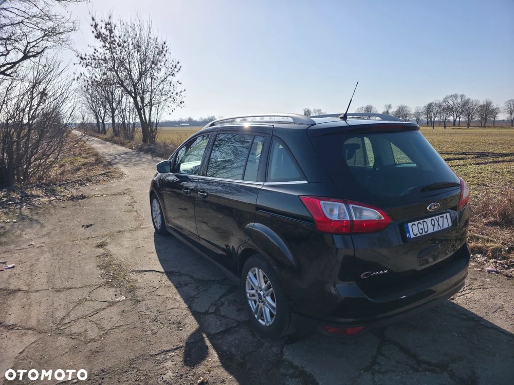 Ford Grand C-MAX - 8
