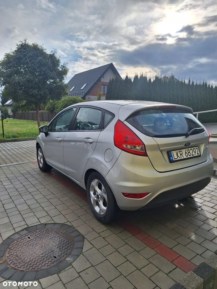 Ford Fiesta - 4