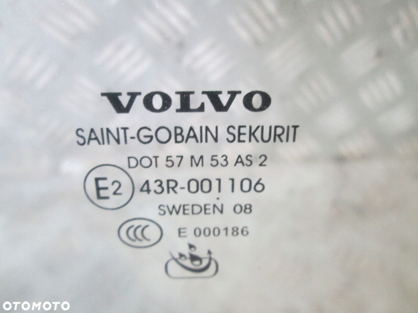 SZYBA BOCZNA PRAWY PRZÓD PRZEDNIA VOLVO V50 COMBI 03-11 43R-001106 - 3