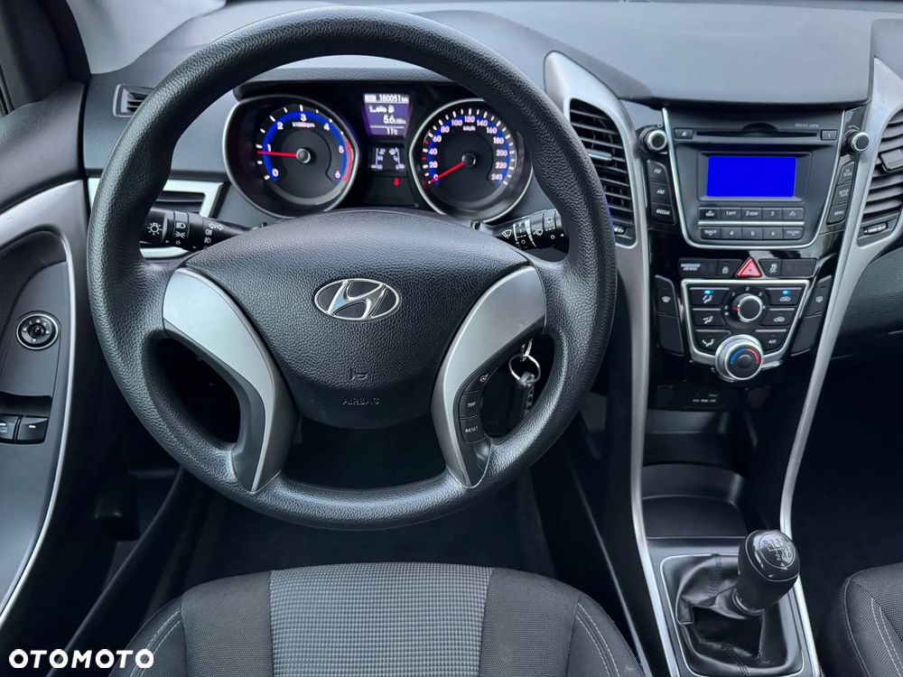 Hyundai i30 - 26