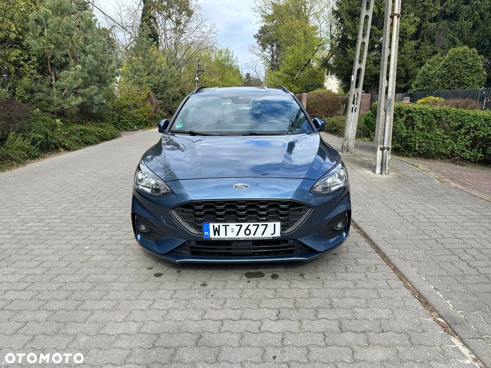 Ford Focus 1.0 EcoBoost Hybrid ST-LINE DESIGN - 2