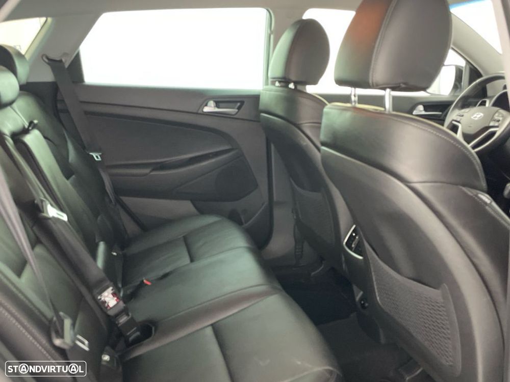 Hyundai Tucson 1.6 CRDi Premium+Pack Pele - 23