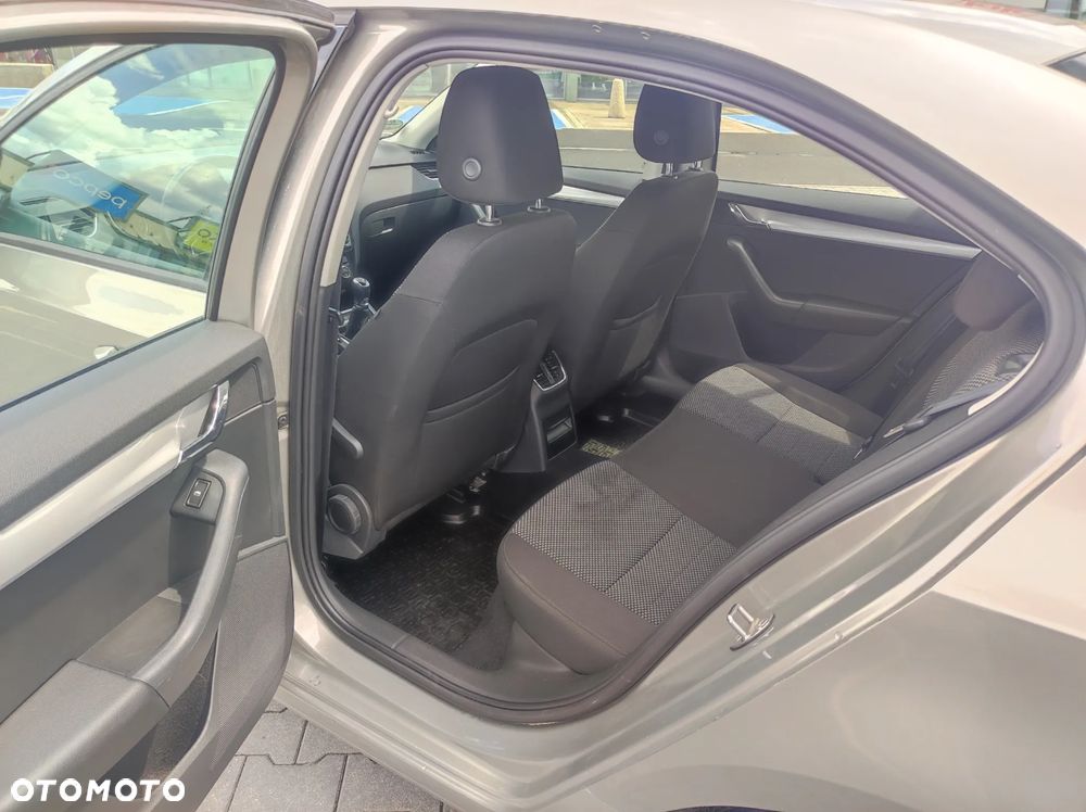 Skoda Octavia 1.6 TDI Ambition - 8