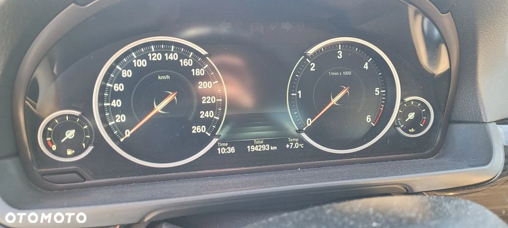 BMW Seria 5 530d xDrive Luxury Line - 13