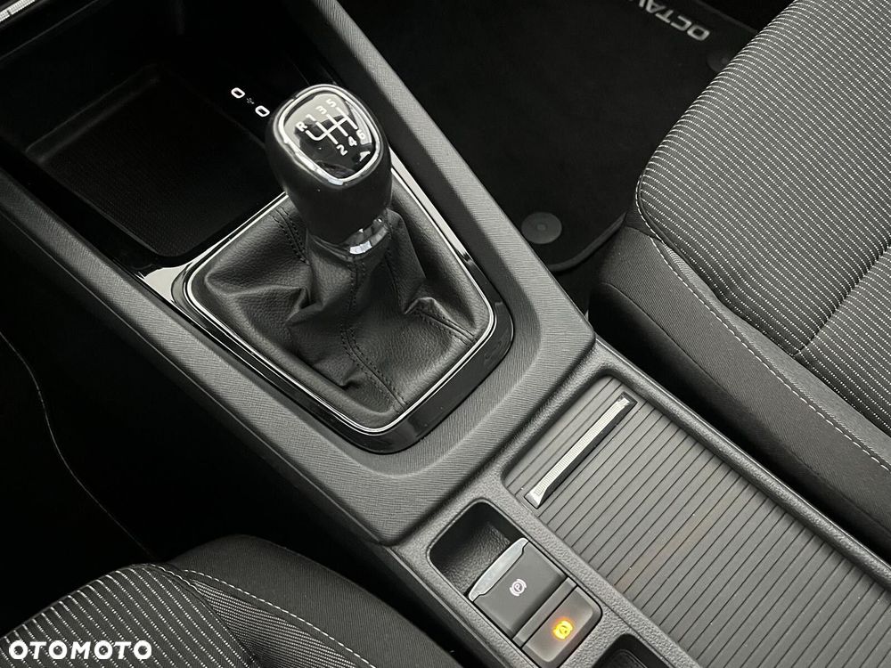 Skoda Octavia 2.0 TDI Ambition - 34