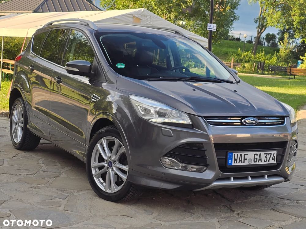 Ford Kuga 2.0 TDCi FWD Titanium - 32