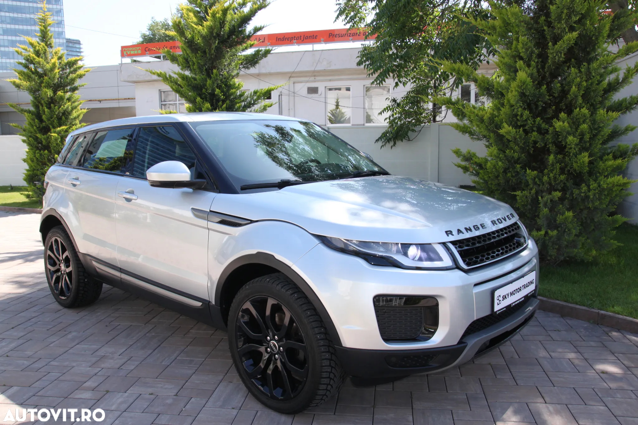 Land Rover Range Rover Evoque - 4