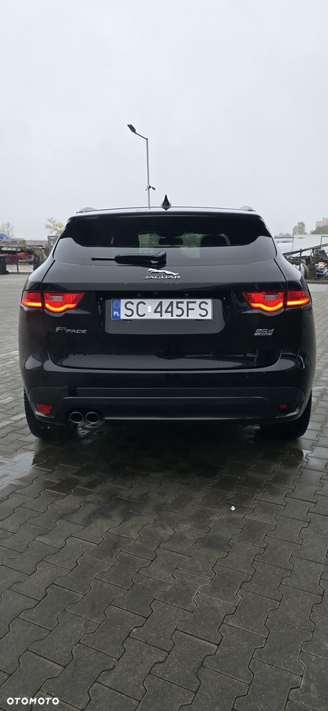 Jaguar F-Pace 20d AWD R-Sport - 9