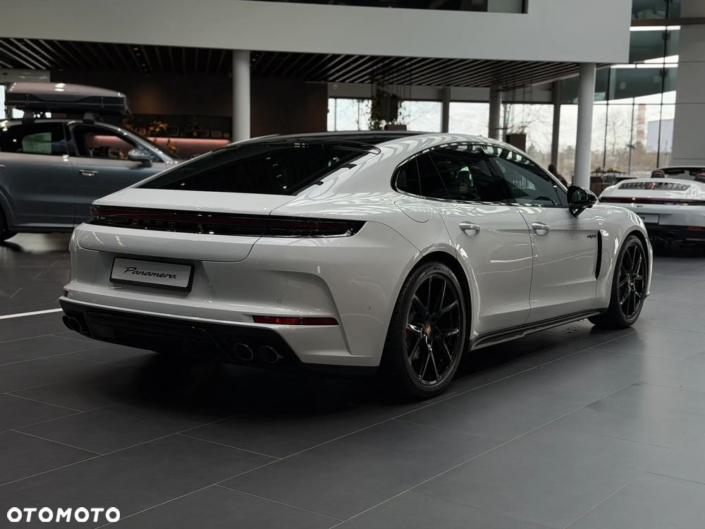 Porsche Panamera - 6