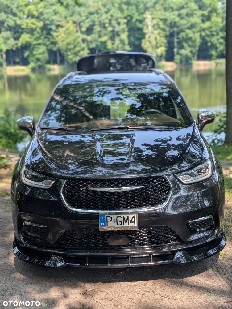 Chrysler Pacifica - 10