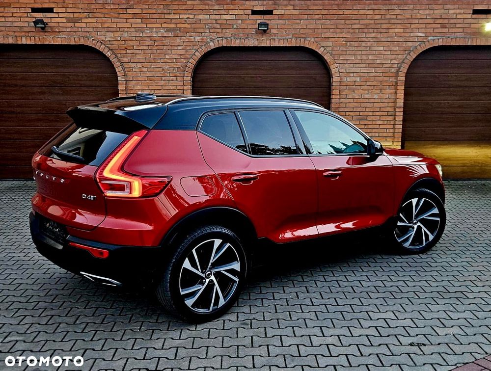 Volvo XC 40 D4 AWD Geartronic R-Design - 6