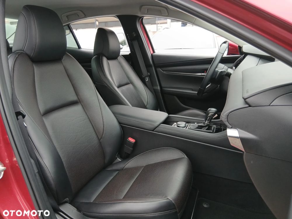 Mazda 3 2.0 mHEV Hikari - 10