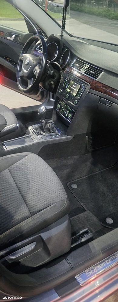 Skoda Superb 1.4 TSI Active - 26