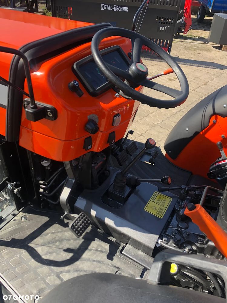 Inny TAFE 240S - 12