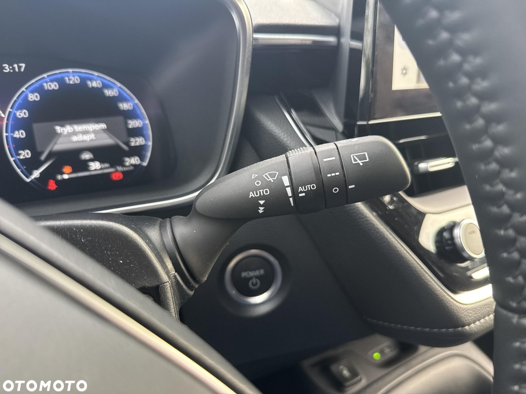 Toyota Corolla 1.8 Hybrid Comfort - 21