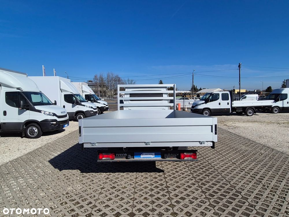 Iveco Daily 35S16, skrzynia 4,40 x 2,30m, klimatyzacja, nowa zabudowa - 5