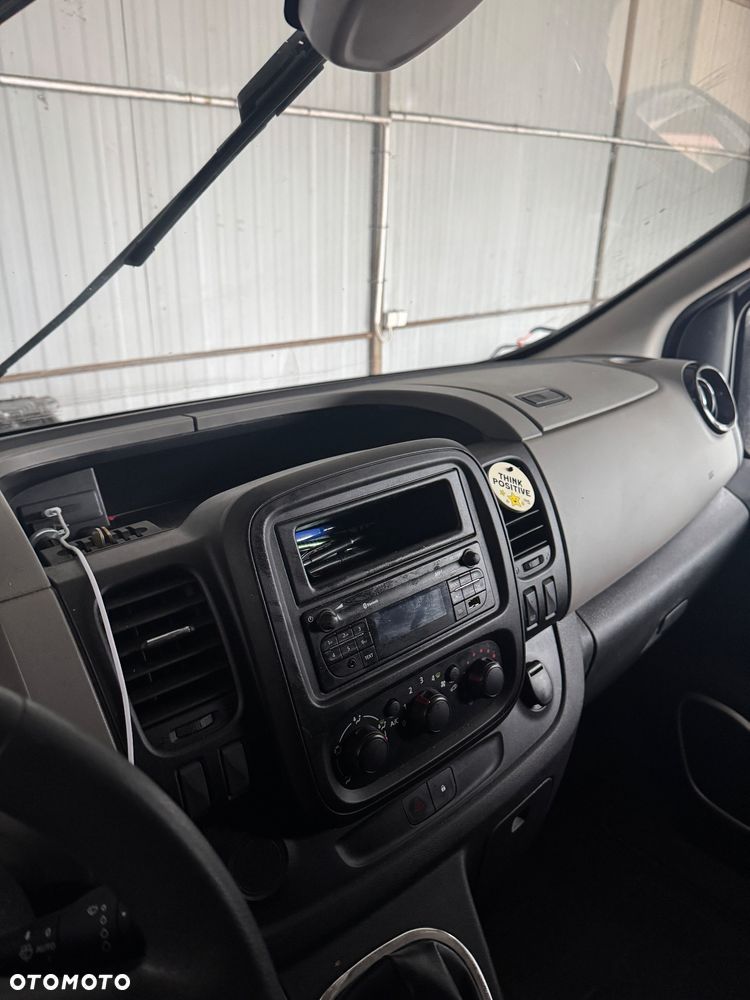 Renault Trafic - 12