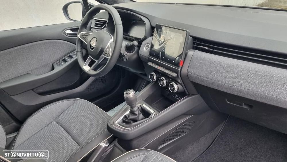 Renault Clio 1.0 TCe Techno Bi-Fuel - 16