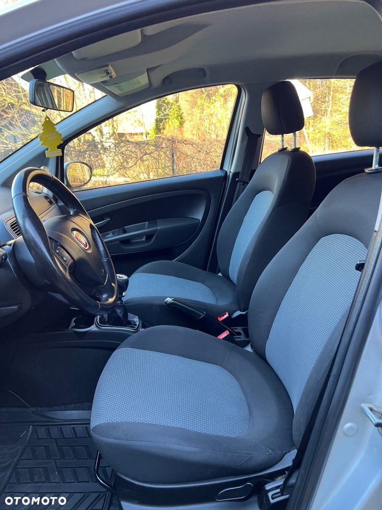 Fiat Punto 1.4 Young - 10