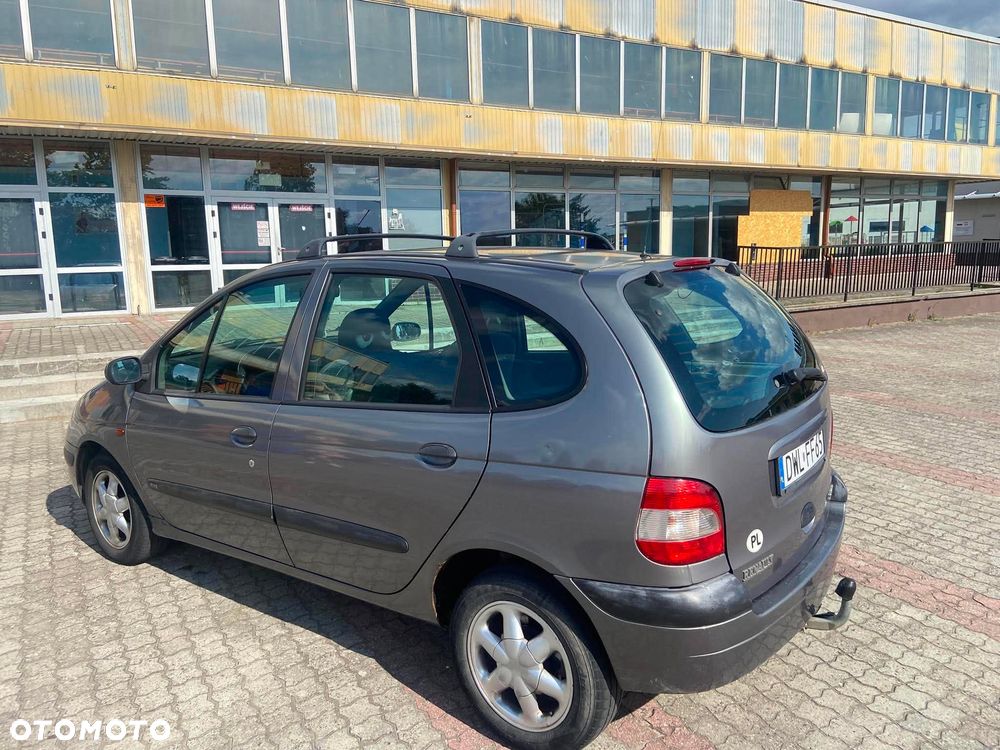 Renault Scenic 1.6 16V Authentique - 4